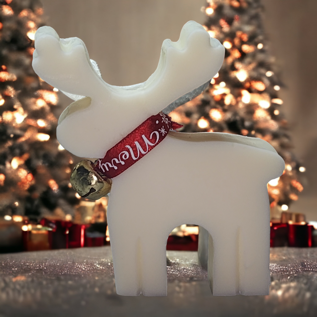 Deer Soy Wax Candle In Giftbox - 8oz