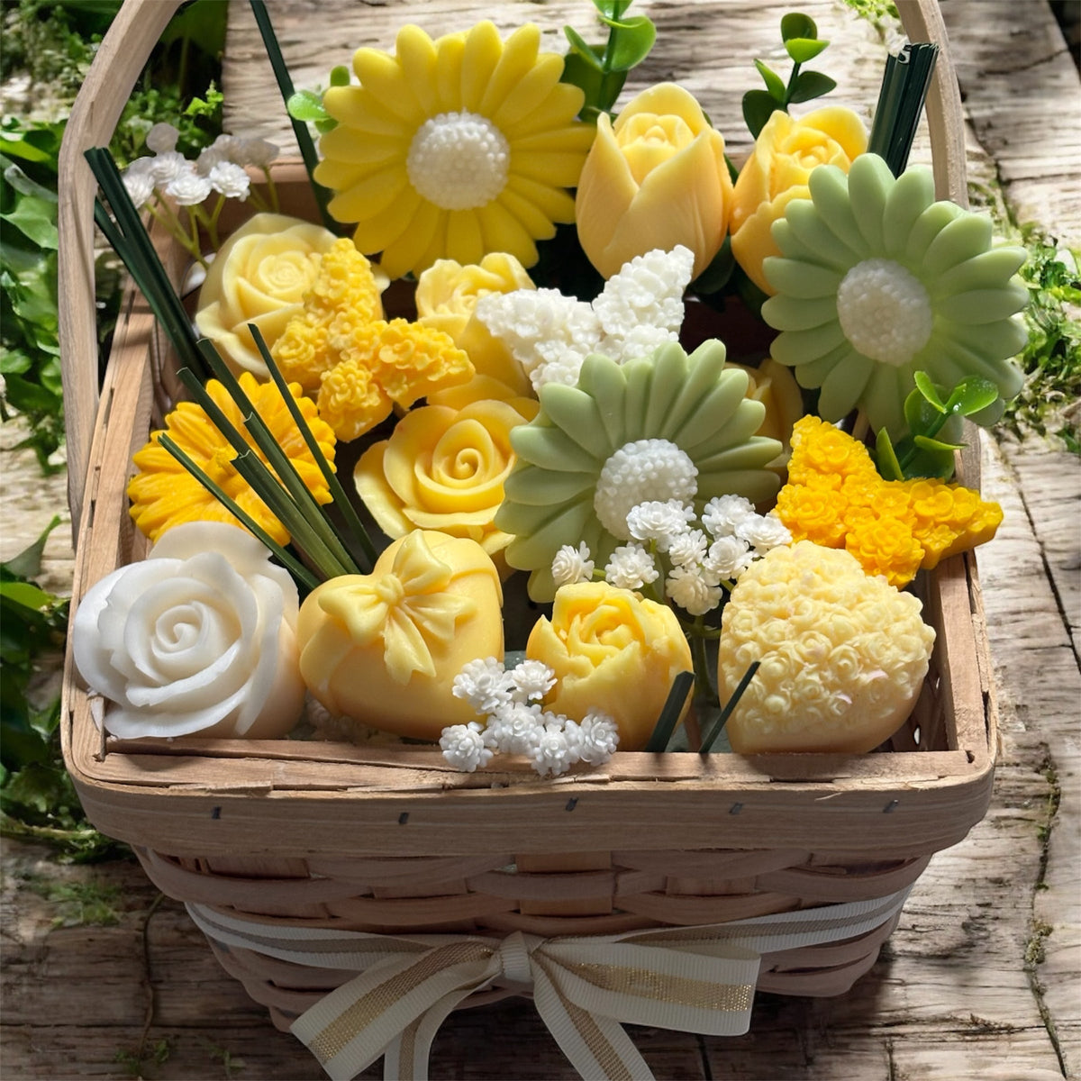 Bouquet Soy Wax Candles/Wax Melts In Gift Basket