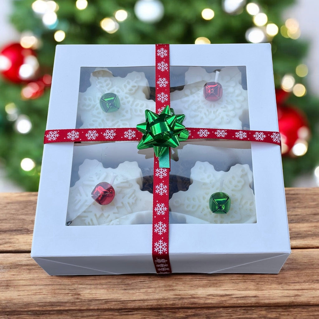 Snowflake Peppermint Scented Soy Wax Candle In Giftbox