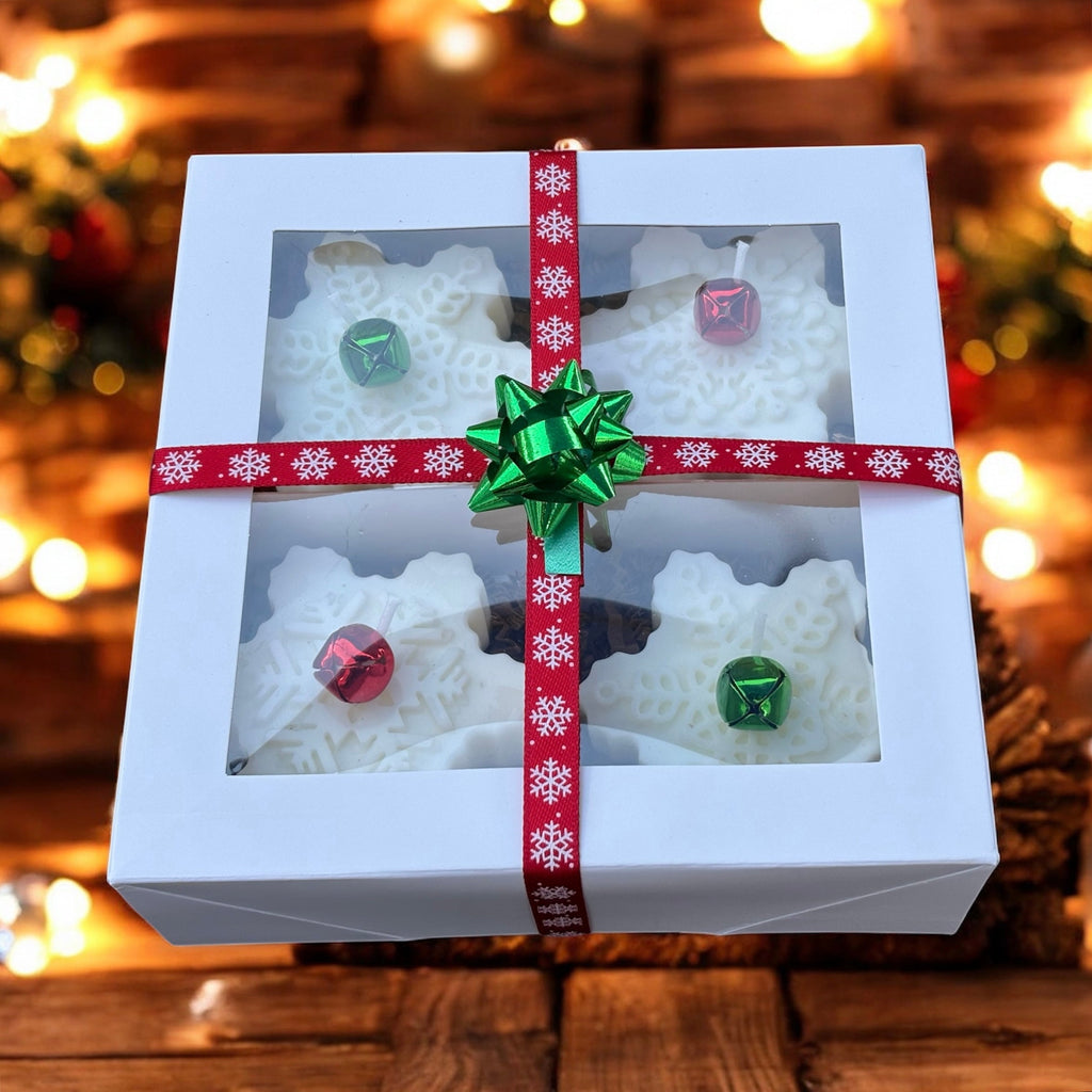 Snowflake Peppermint Scented Soy Wax Candle In Giftbox